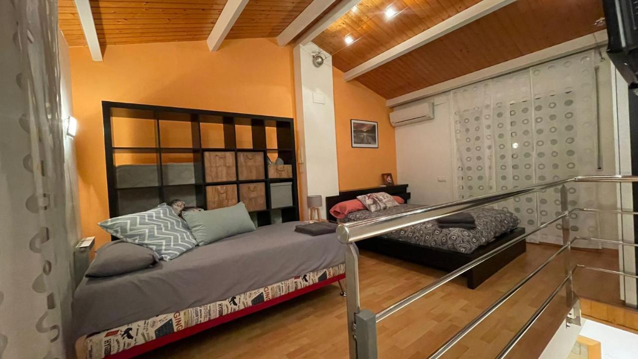 Cozy Beach House With Pool & Bbq Cubelles Ngoại thất bức ảnh